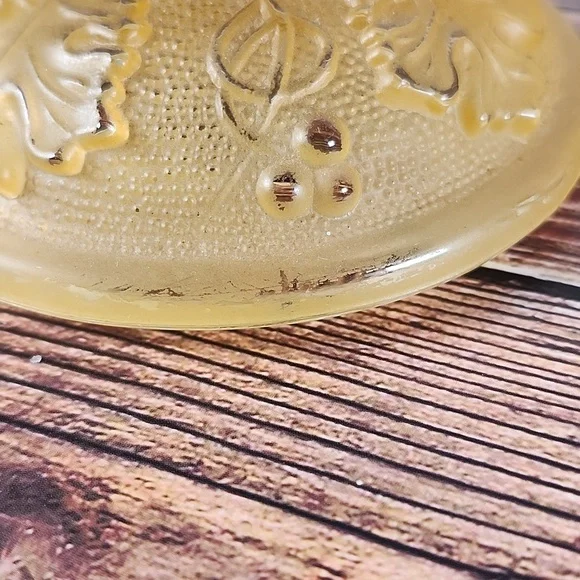 Vintage footed candy dish with lid - Picture 6 of 16